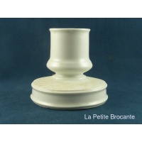 ancien_pyrogne_en_porcelaine_blanche_1