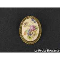 Broche Ancienne Ovale En Porcelaine De Limoges - Bouquet De Fleurs Peint à La Main - Monture En Laiton - Occasion
