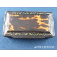 ancienne_tabatire_en_corne_et_caille_5