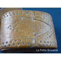 ancienne_tabatire_en_cui_et_bois_art_populaire_2