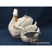 bouquetire_en_biscuit_allemand_cygne_et_son_petit_2