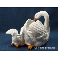 bouquetire_en_biscuit_allemand_cygne_et_son_petit_3