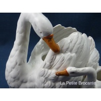bouquetire_en_biscuit_allemand_cygne_et_son_petit_5